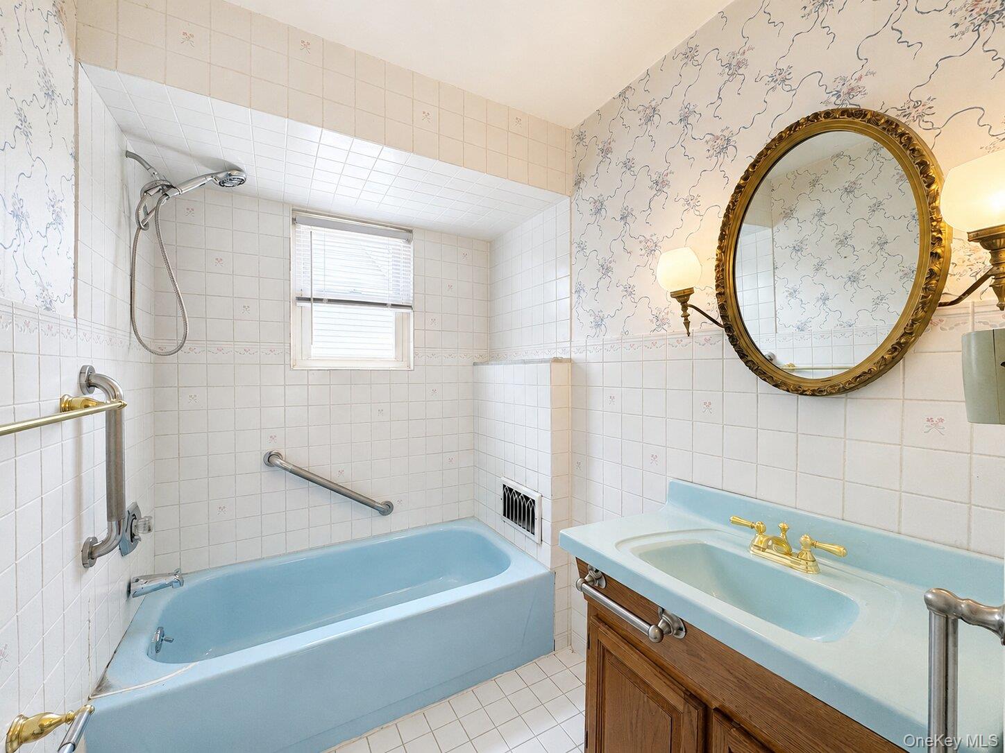 113 Rhodes Street Property Photo 18