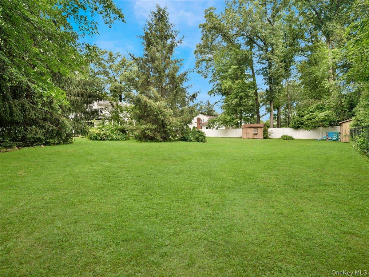 44 Oriole Street Property Photo 42
