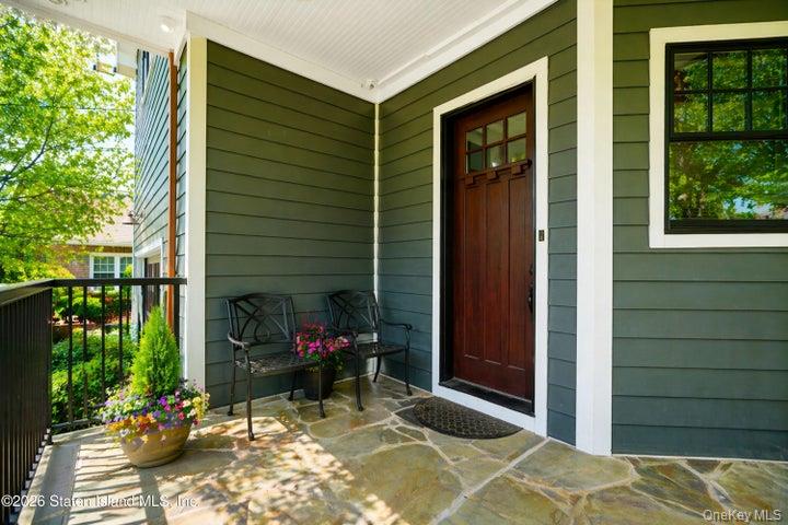 100 Hull Ave Property Photo 3