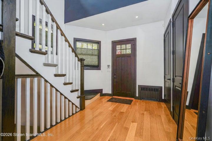 100 Hull Ave Property Photo 5