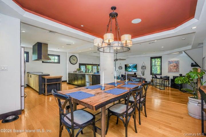 100 Hull Ave Property Photo 10