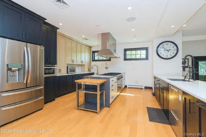 100 Hull Ave Property Photo 11