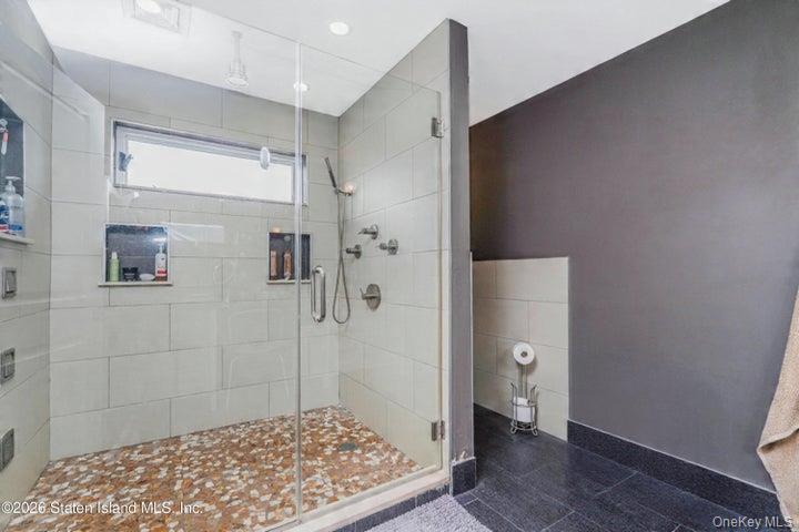 100 Hull Ave Property Photo 22