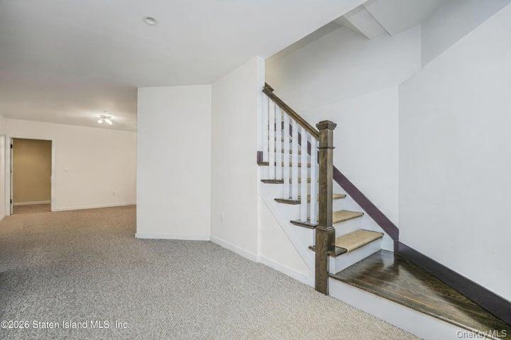 100 Hull Ave Property Photo 37