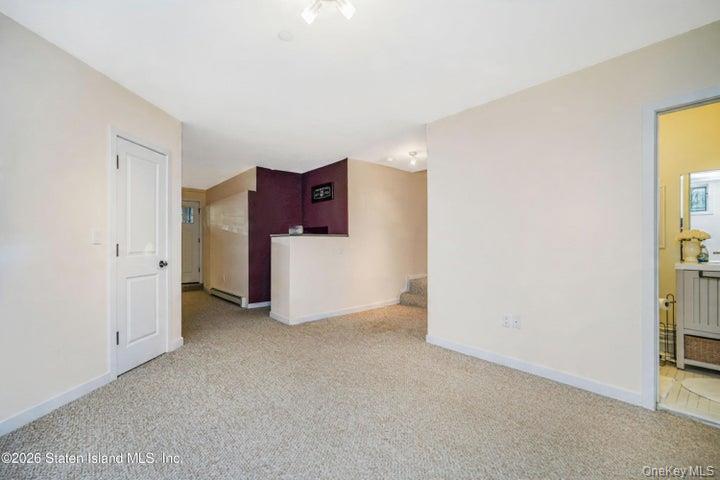 100 Hull Ave Property Photo 38