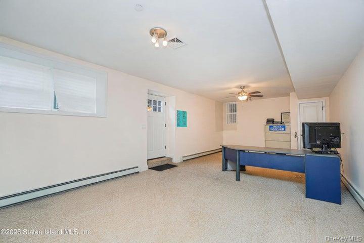 100 Hull Ave Property Photo 39