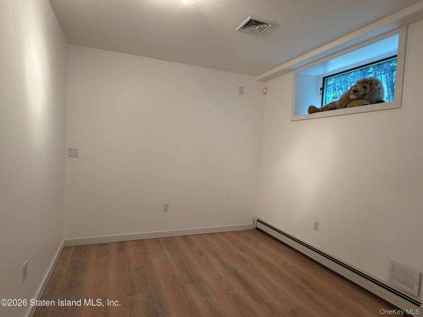 100 Hull Ave Property Photo 49