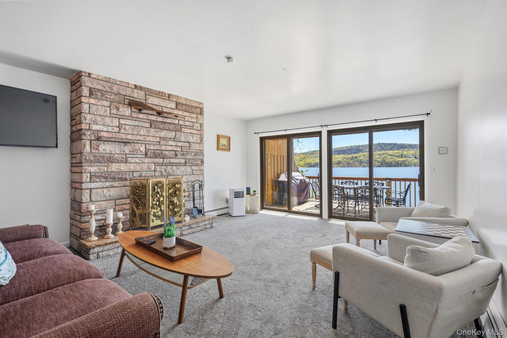 194 Jersey Avenue E Property Photo 11