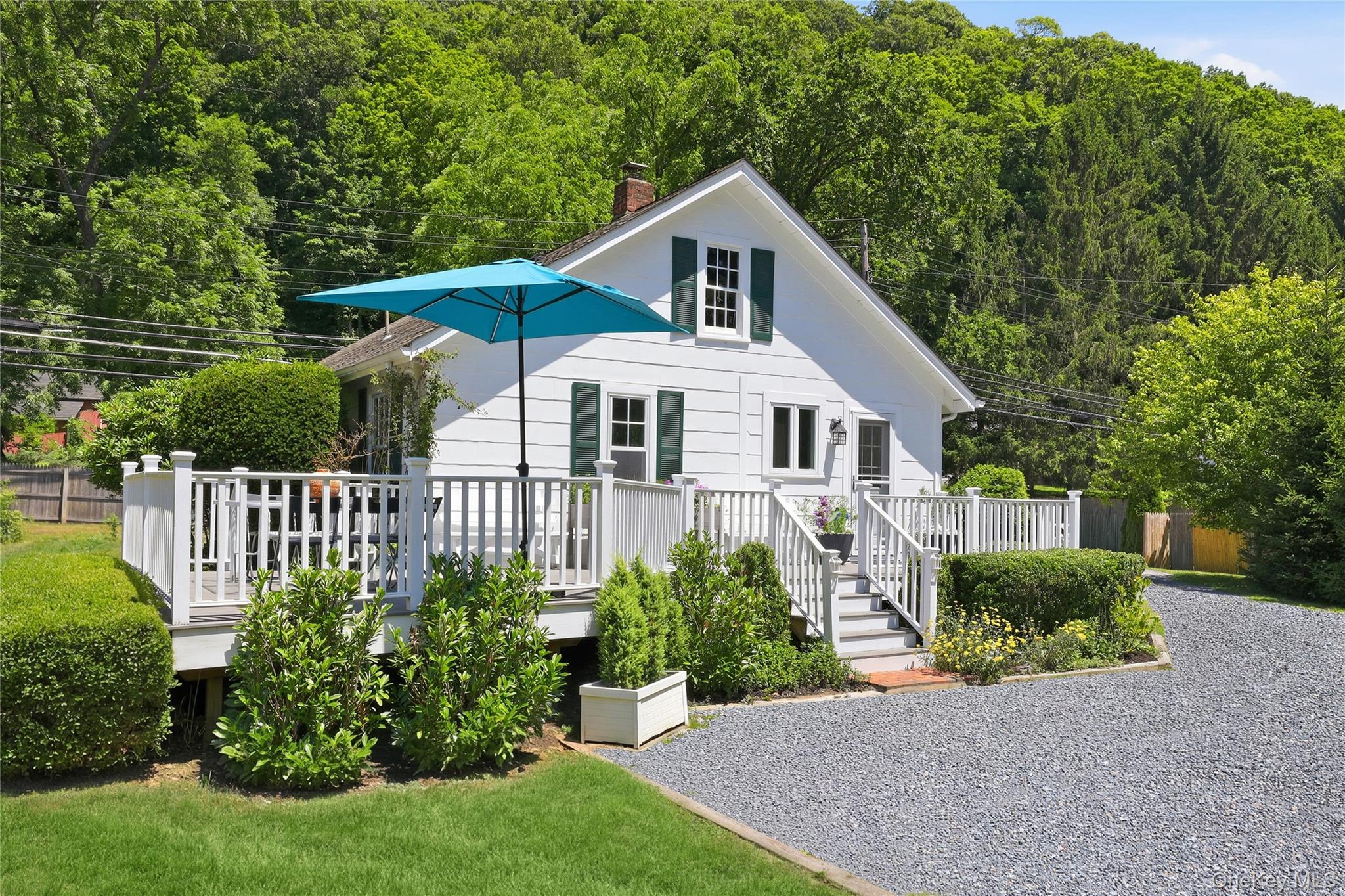 189 Pound Ridge Road Property Photo 1