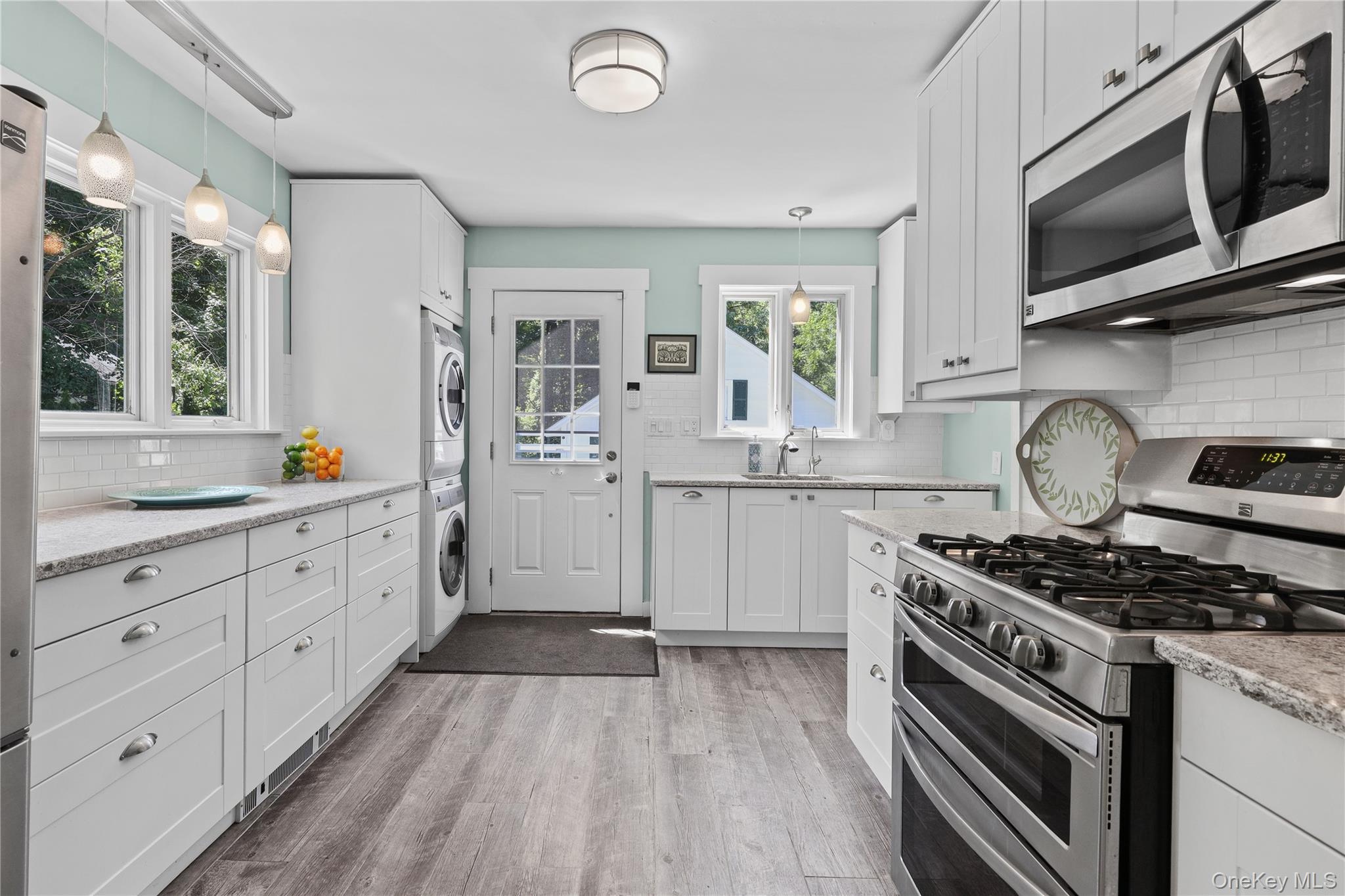 189 Pound Ridge Road Property Photo 3