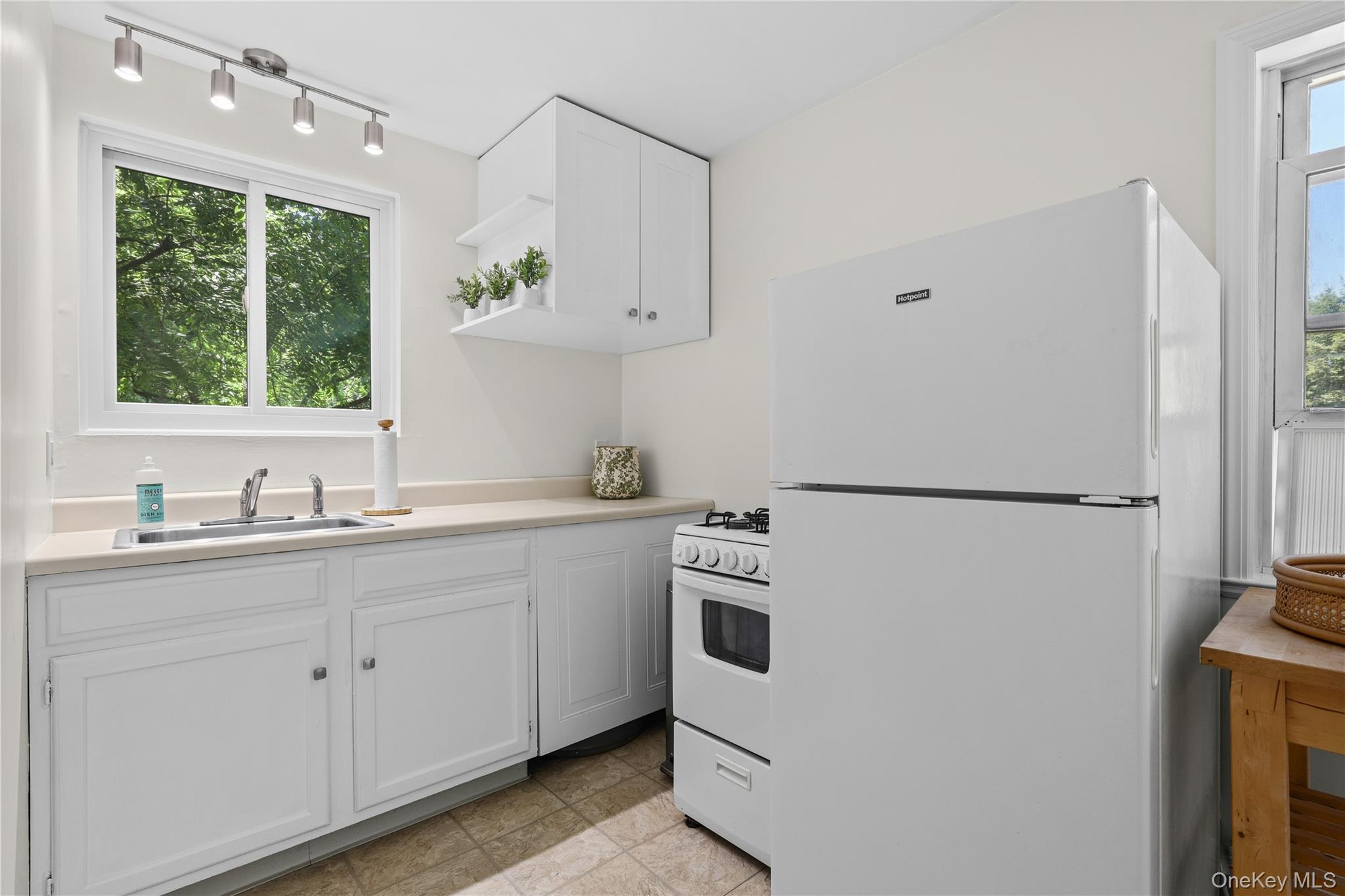 189 Pound Ridge Road Property Photo 18