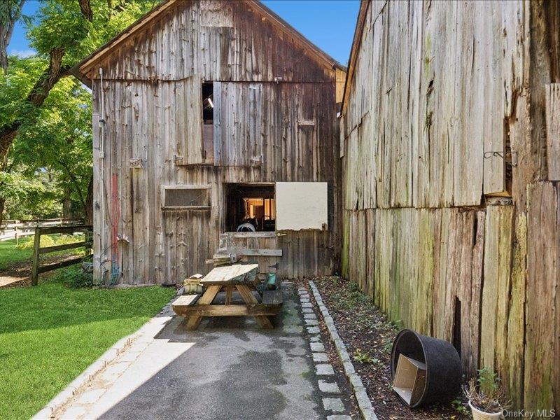 386 Bread And Cheese Hollow Road Property Photo 21