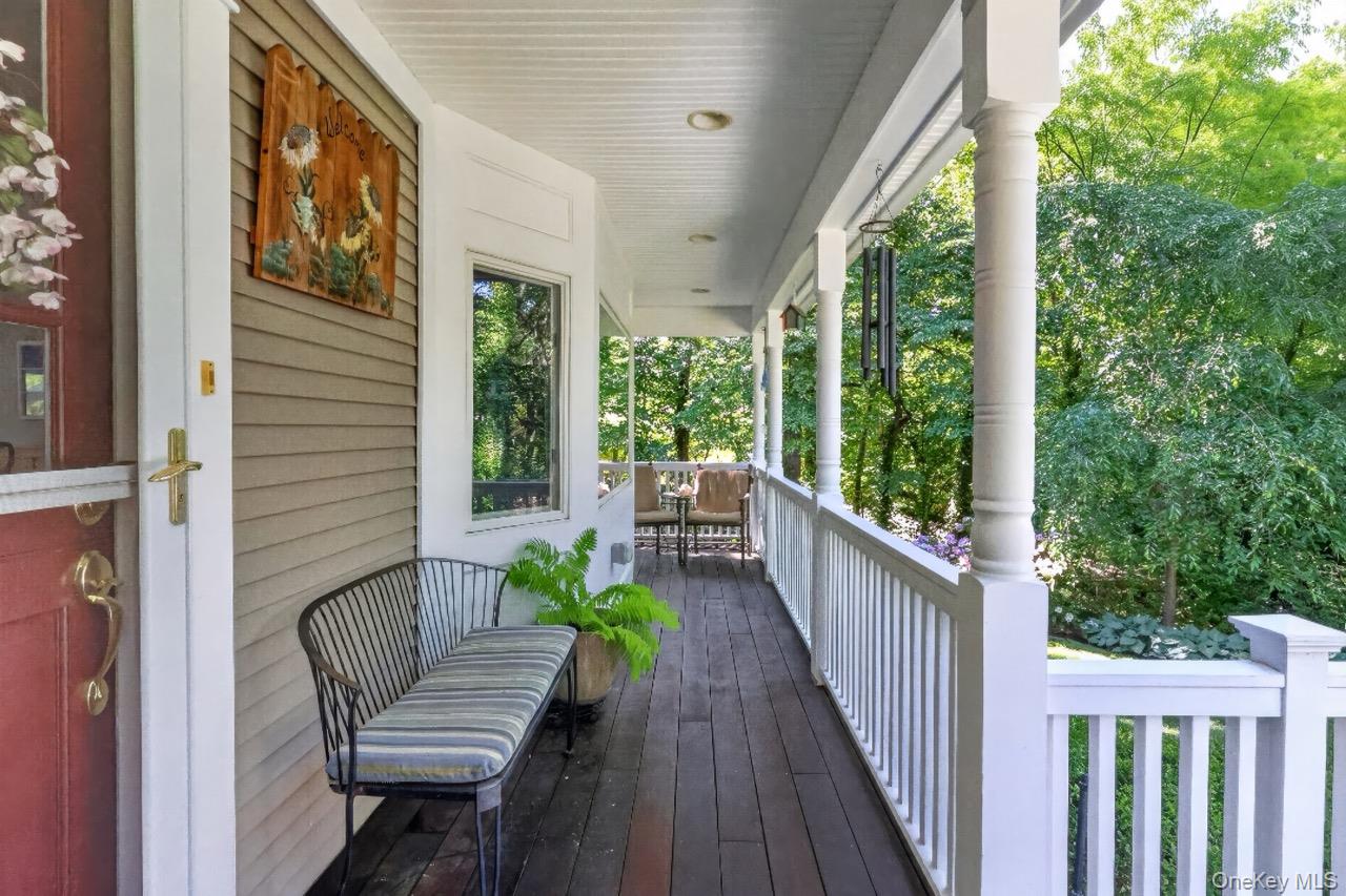 68 Bankside Drive Property Photo 3