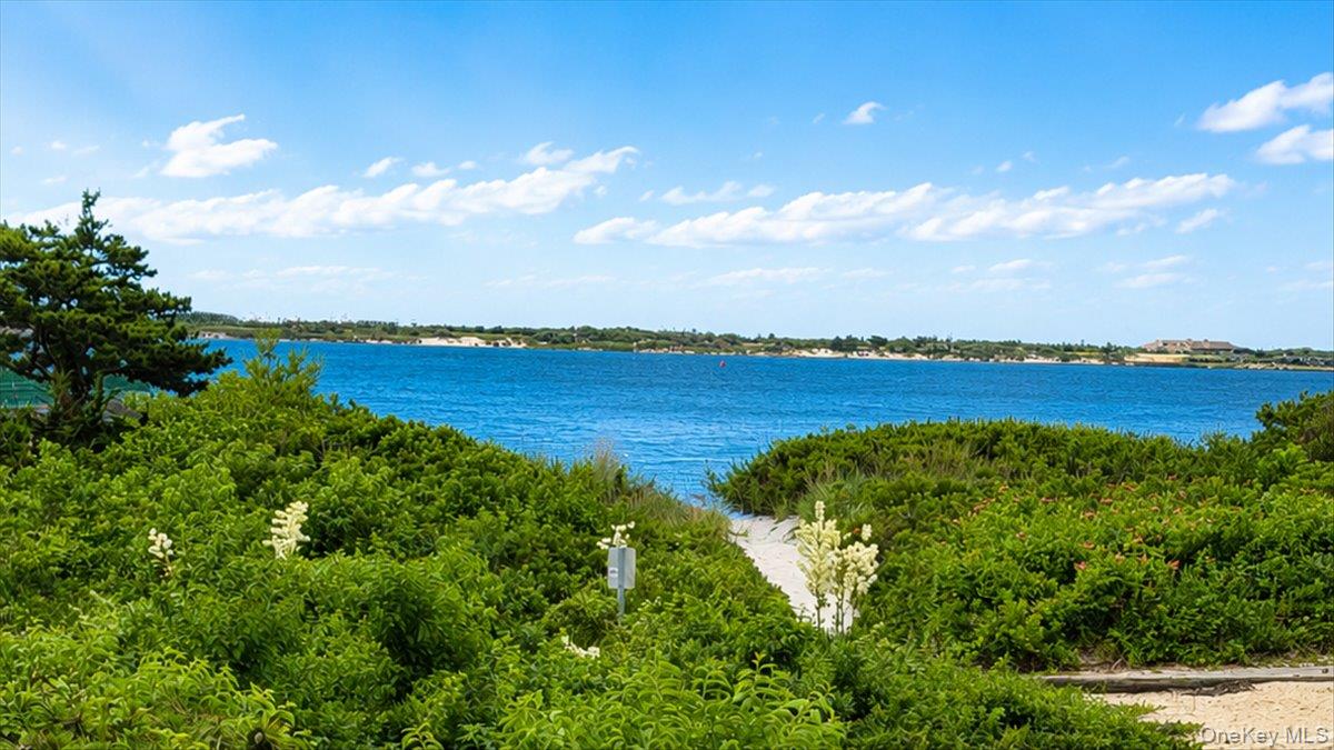 72 Circle Drive Property Photo 2