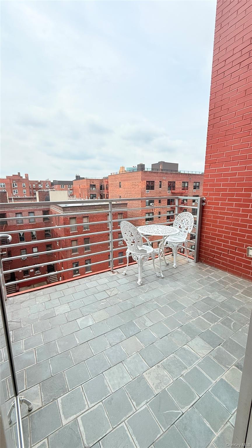 38-34 Parsons Boulevard Ph-d Property Photo 9