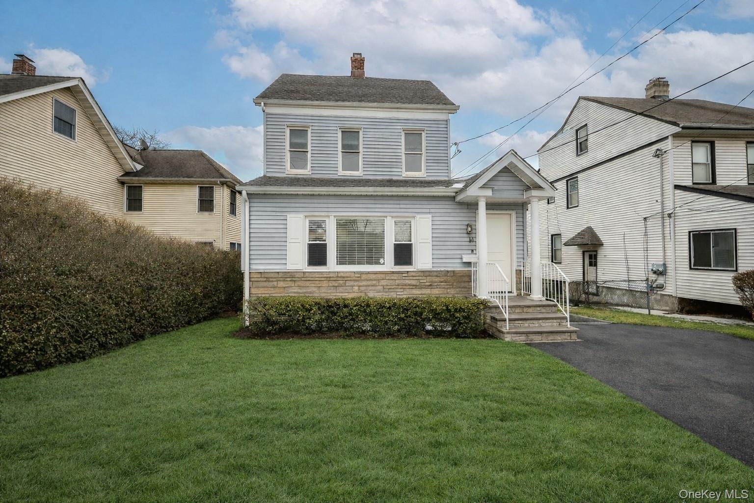 14 Deane Place Property Photo 2