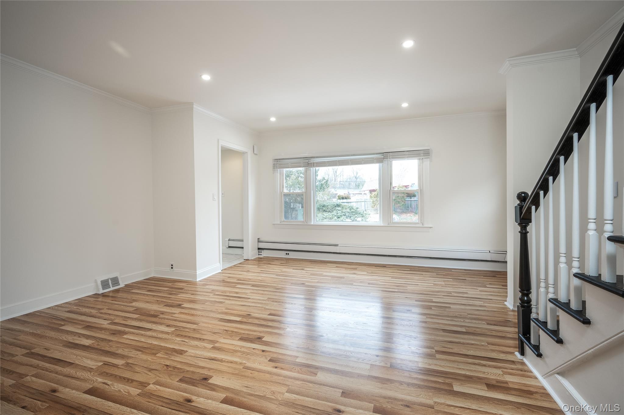 14 Deane Place Property Photo 8