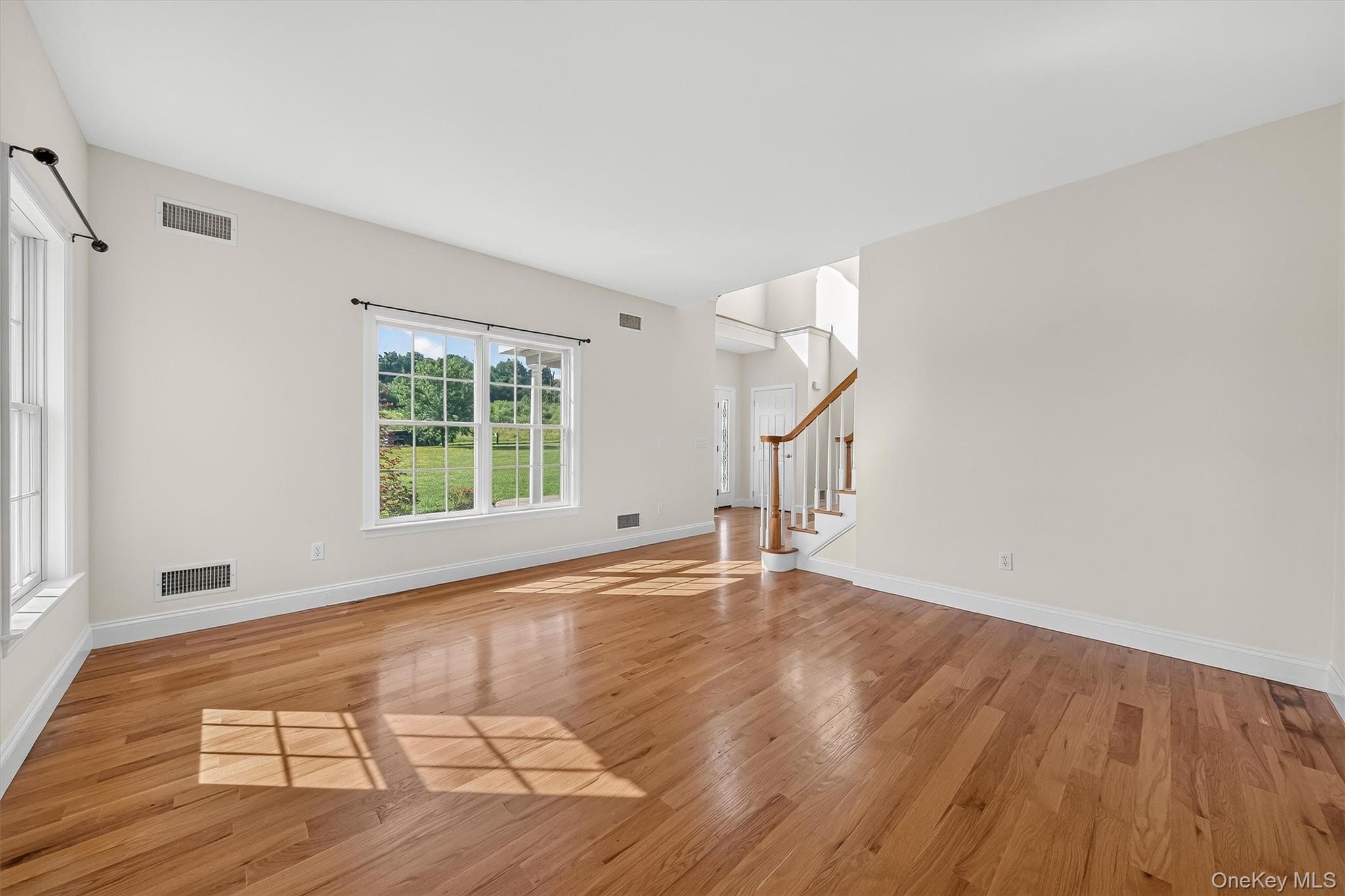 6 Dorian Way Property Photo 9