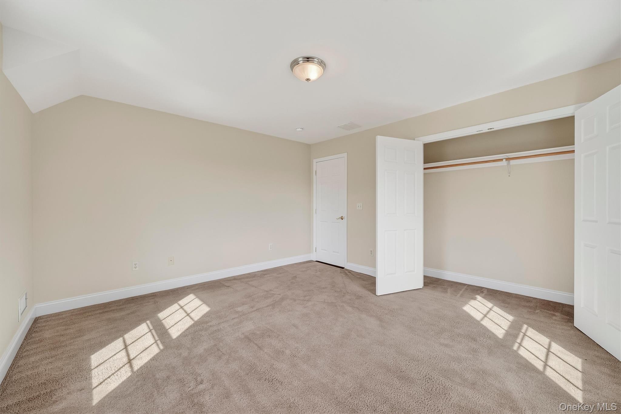 6 Dorian Way Property Photo 29