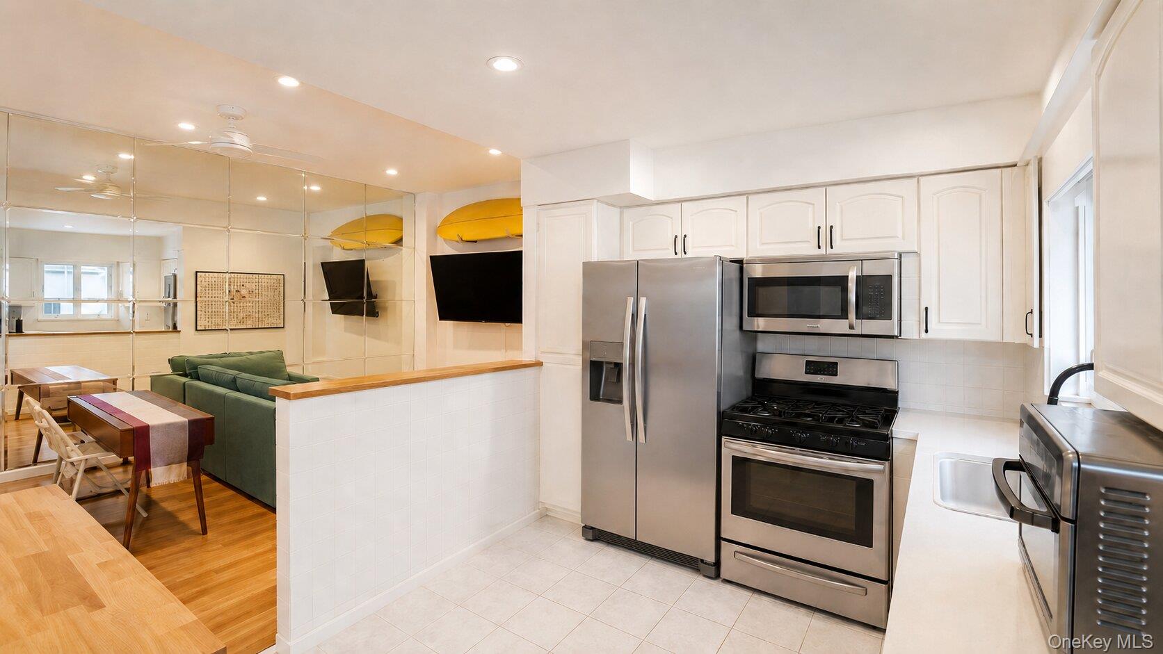 614 Beach 69th Street Property Photo 4
