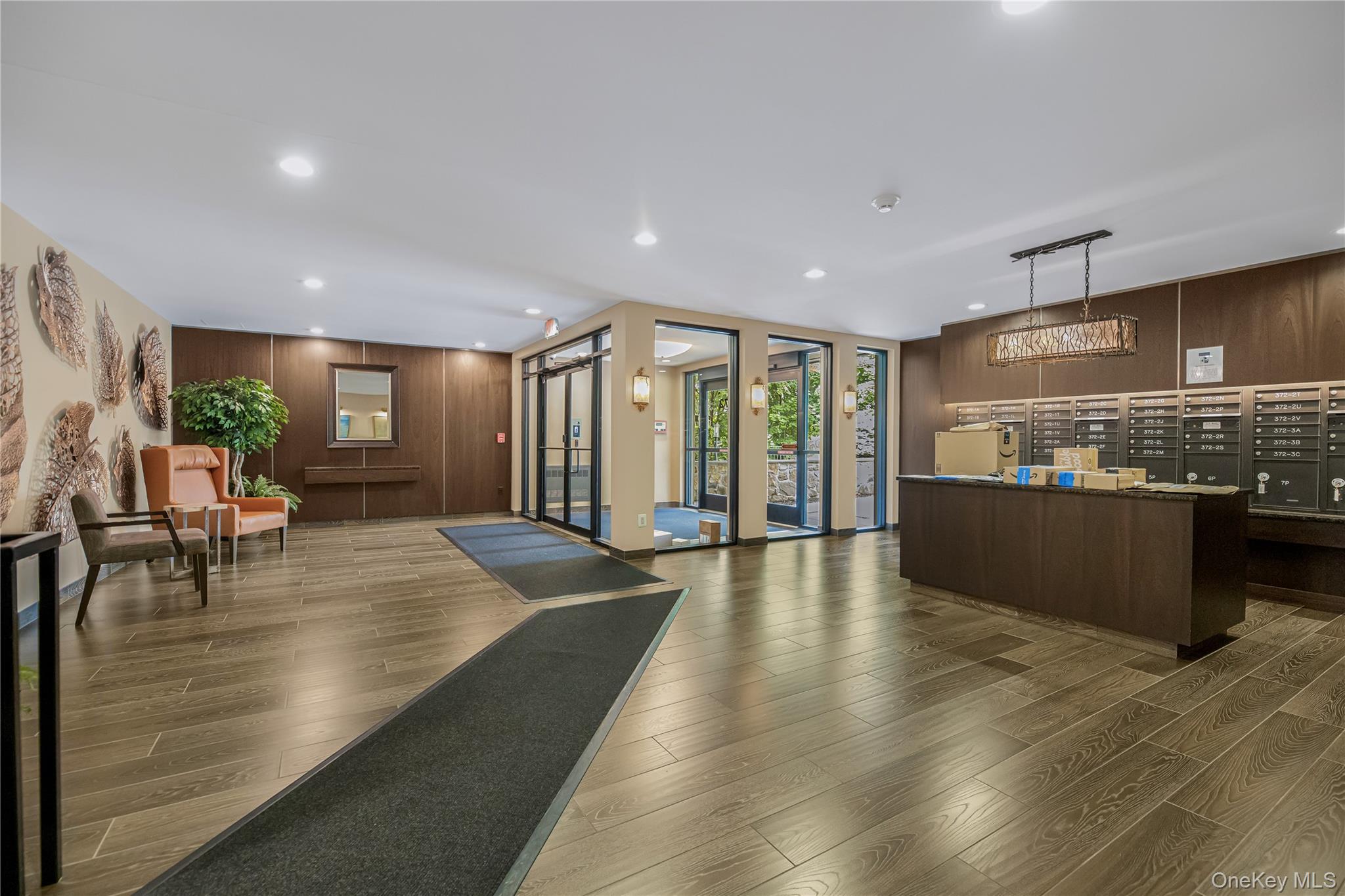 372 Central Park Avenue 2a Property Photo 4