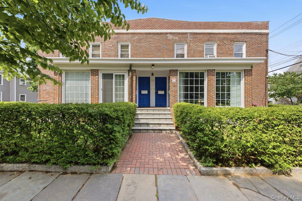 21 Crescent Place Property Photo 1