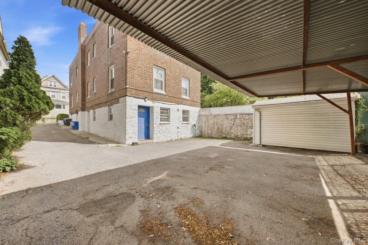 21 Crescent Place Property Photo 40