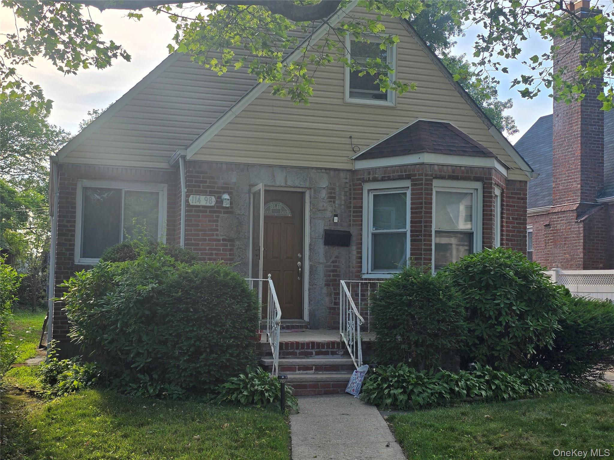 11498 230th Street Property Photo 2
