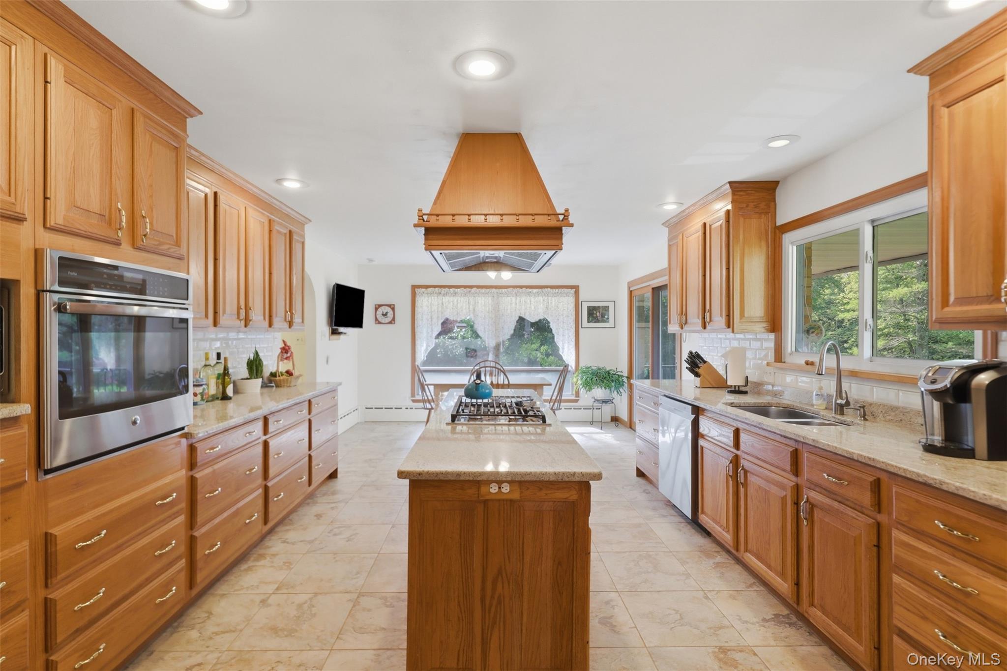 16 Buena Vista Point Property Photo 12