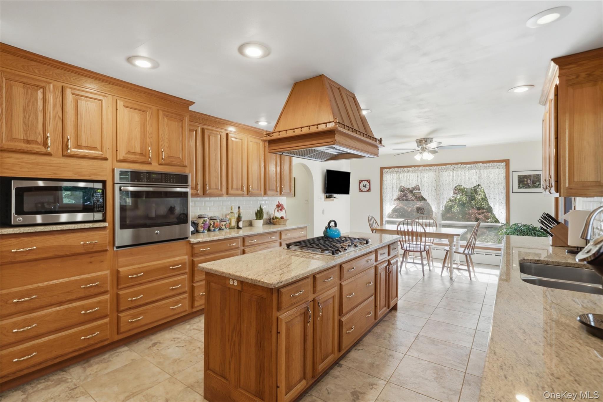 16 Buena Vista Point Property Photo 13