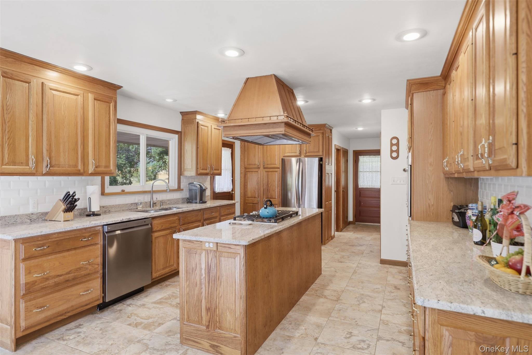 16 Buena Vista Point Property Photo 14