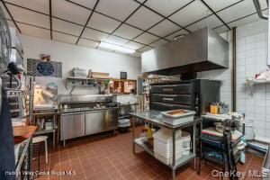 666 Broadway Property Photo 23