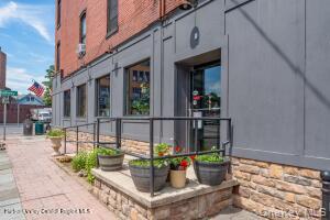 666 Broadway Property Photo 27