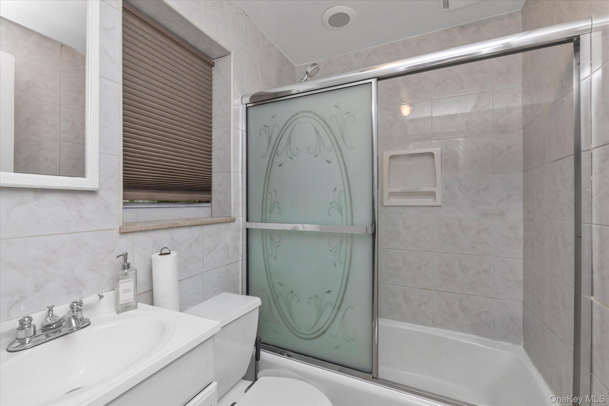 2832 Court Street Property Photo 16