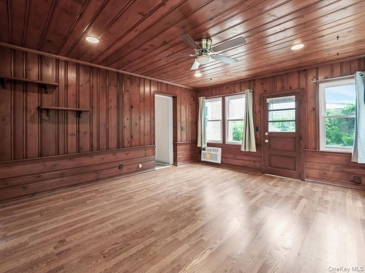 198 Canterbury Property Photo 10