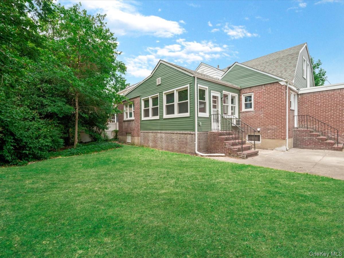 198 Canterbury Property Photo 26