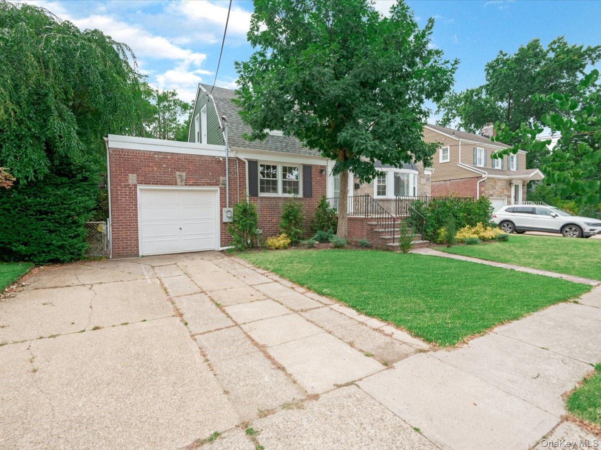198 Canterbury Property Photo 28