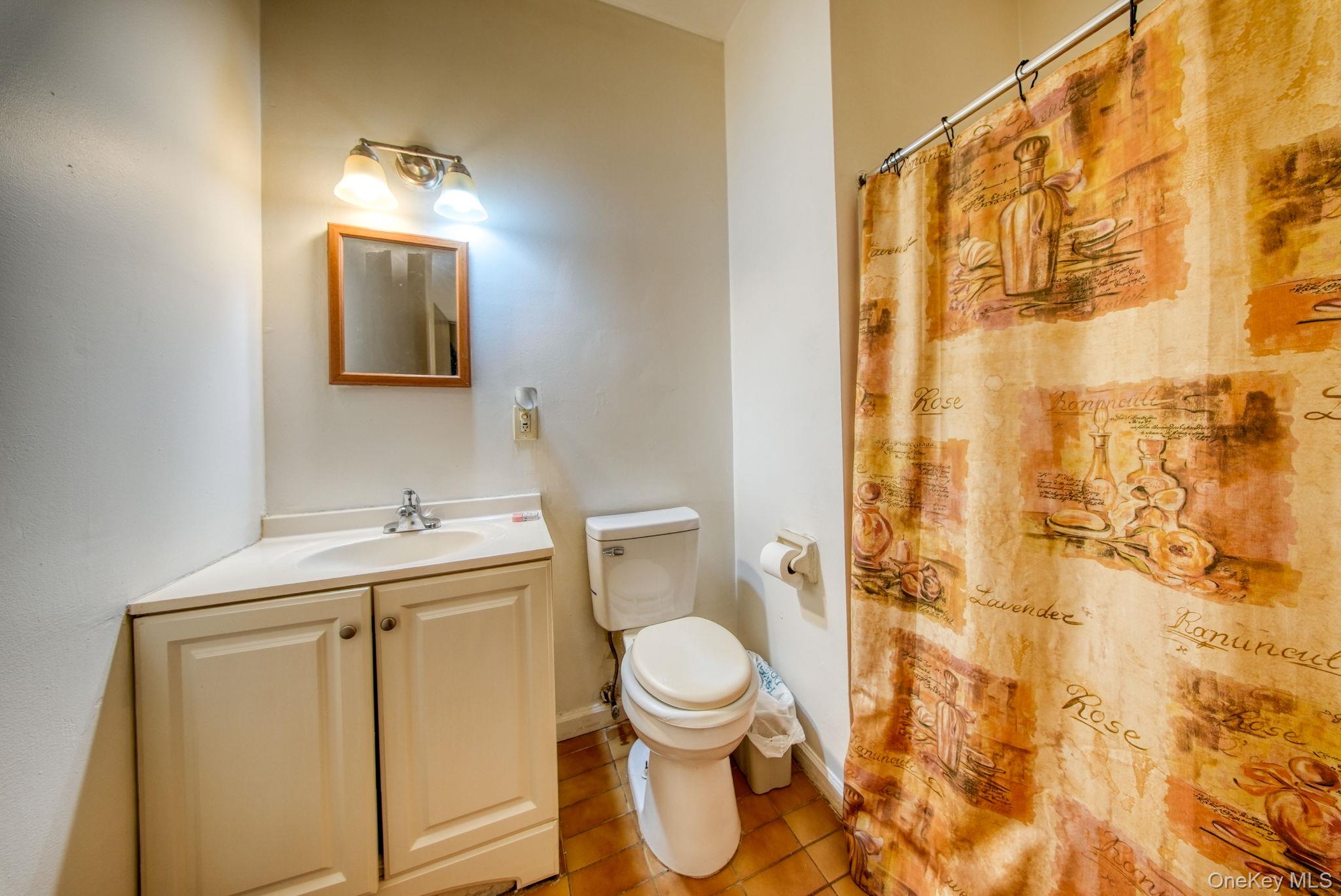 100 1/2 Kingston Avenue Property Photo 17