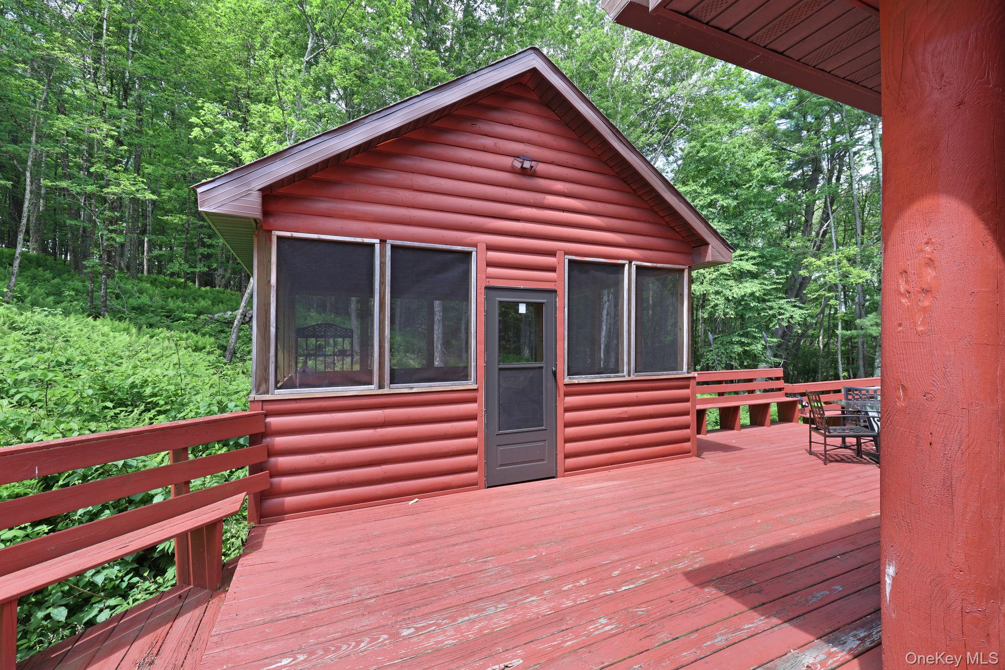 993 Hurd Road Property Photo 4
