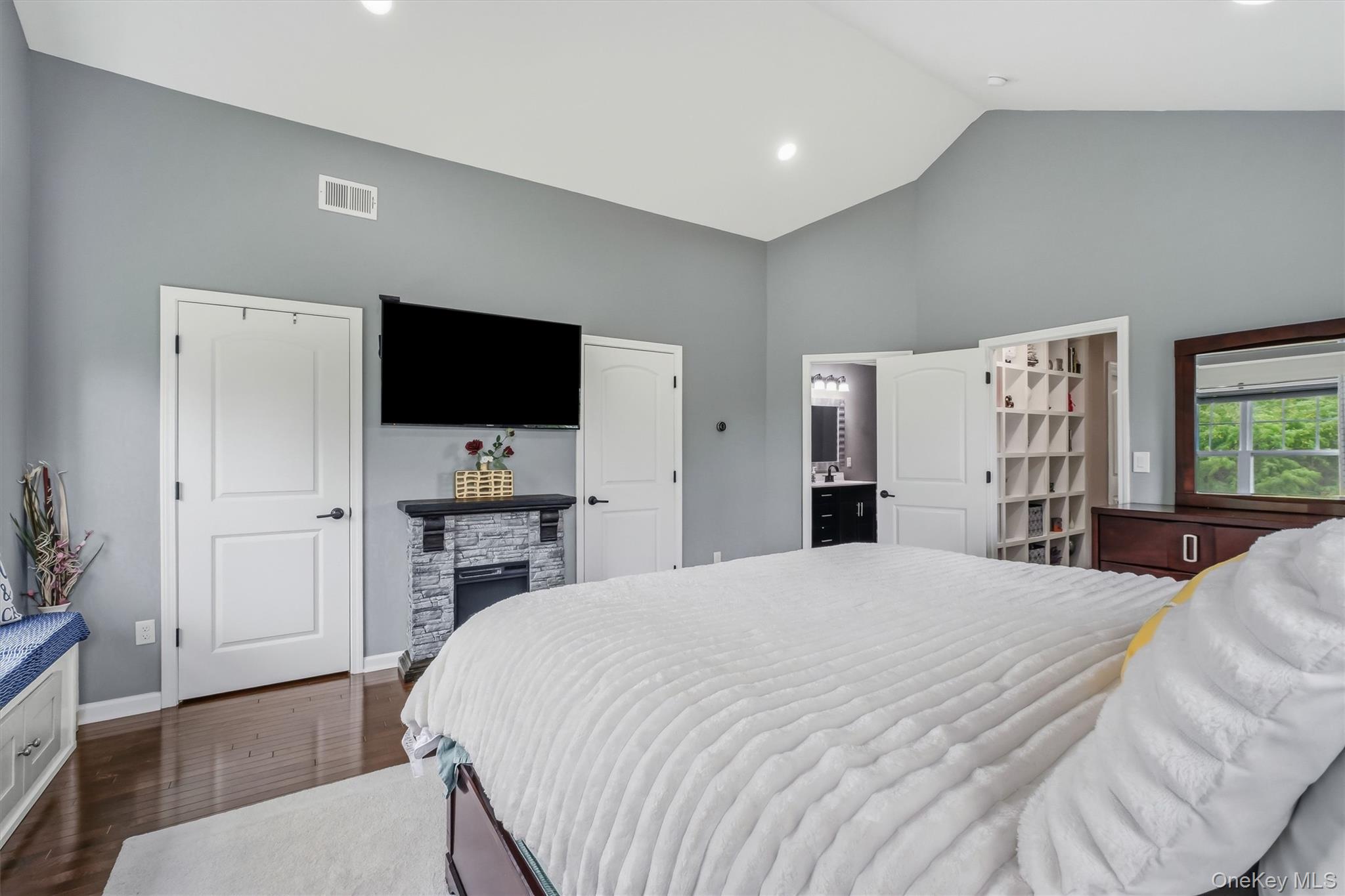 2608 Hawthorn Way Property Photo 18
