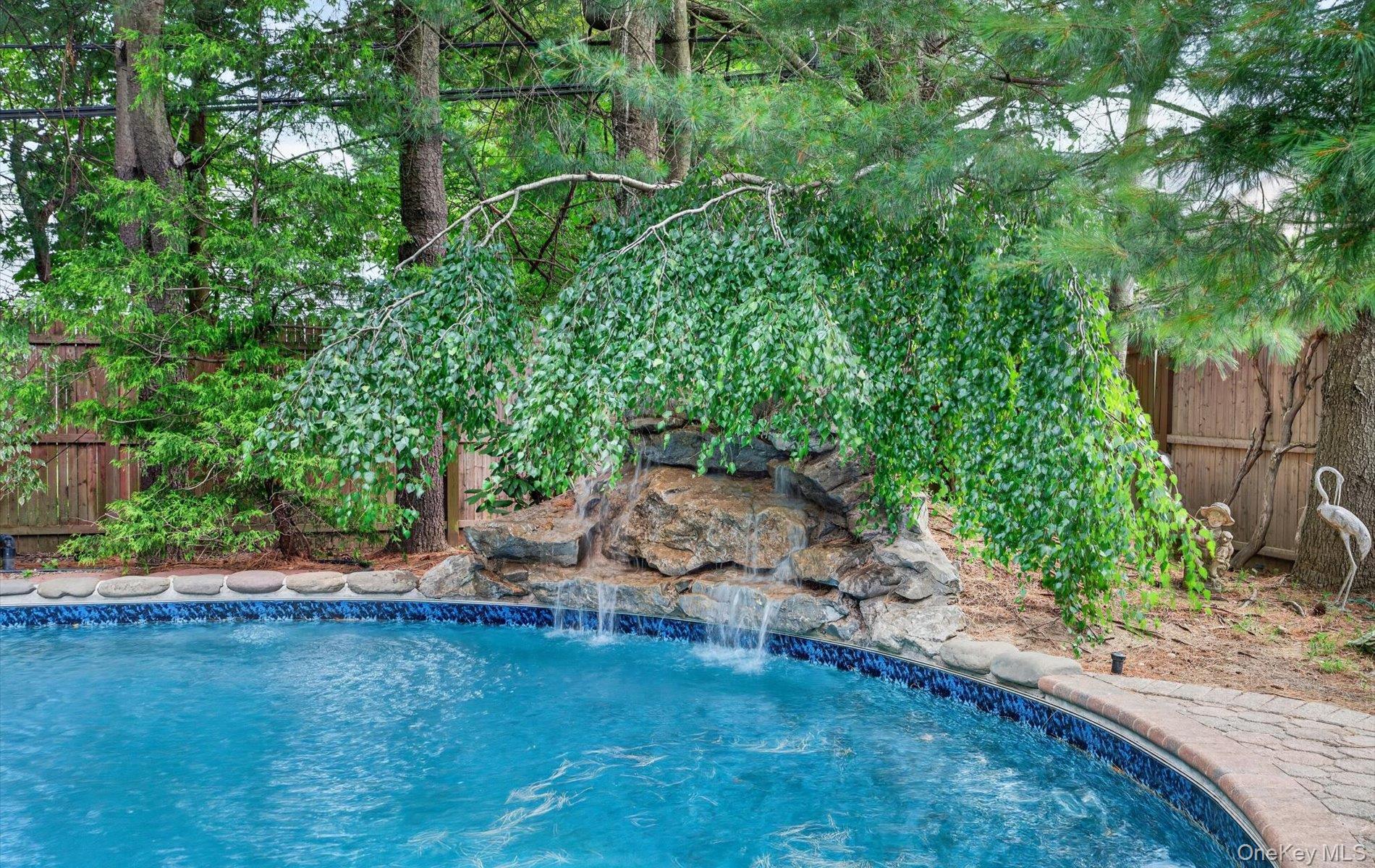 15 Ulster Drive Property Photo 38