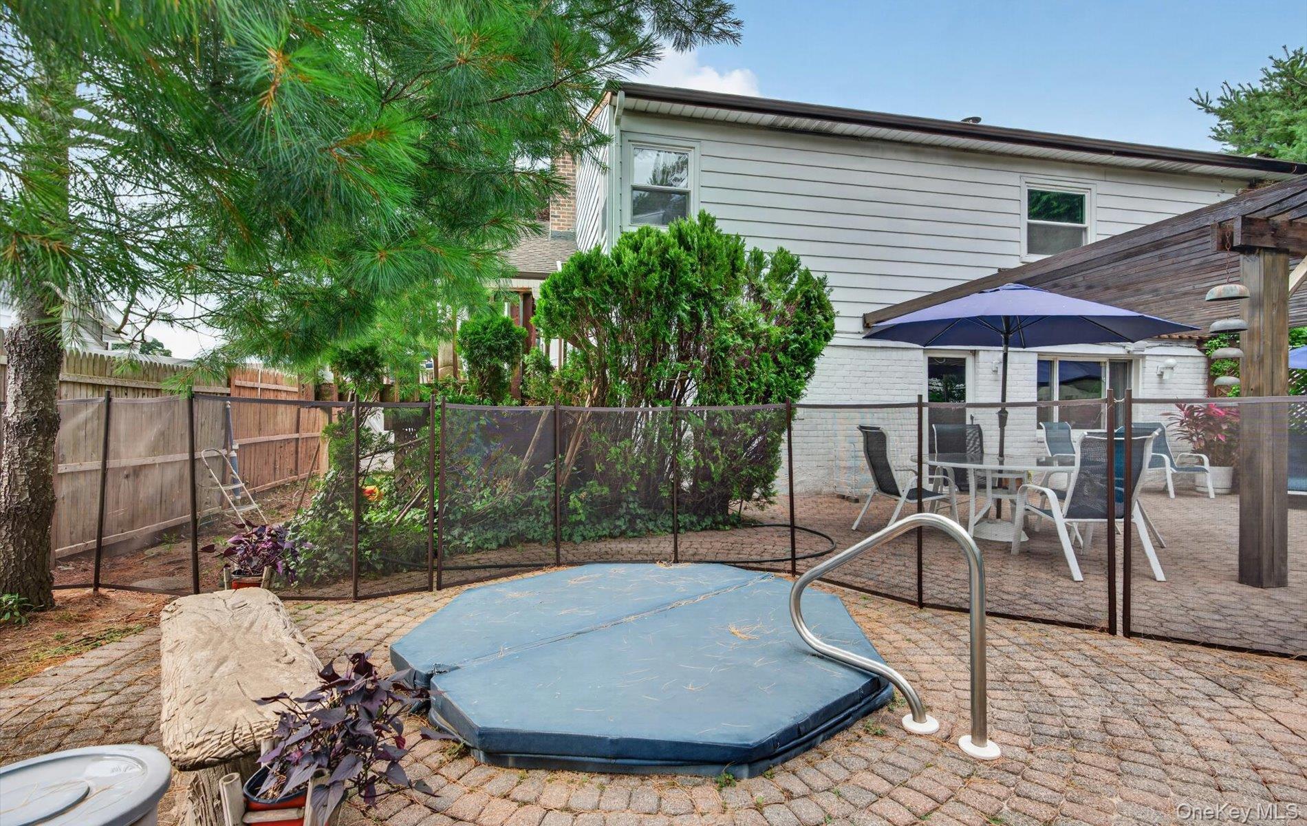 15 Ulster Drive Property Photo 40