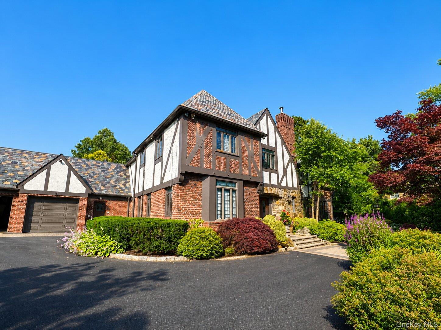 76 Wood Lane Property Photo 2
