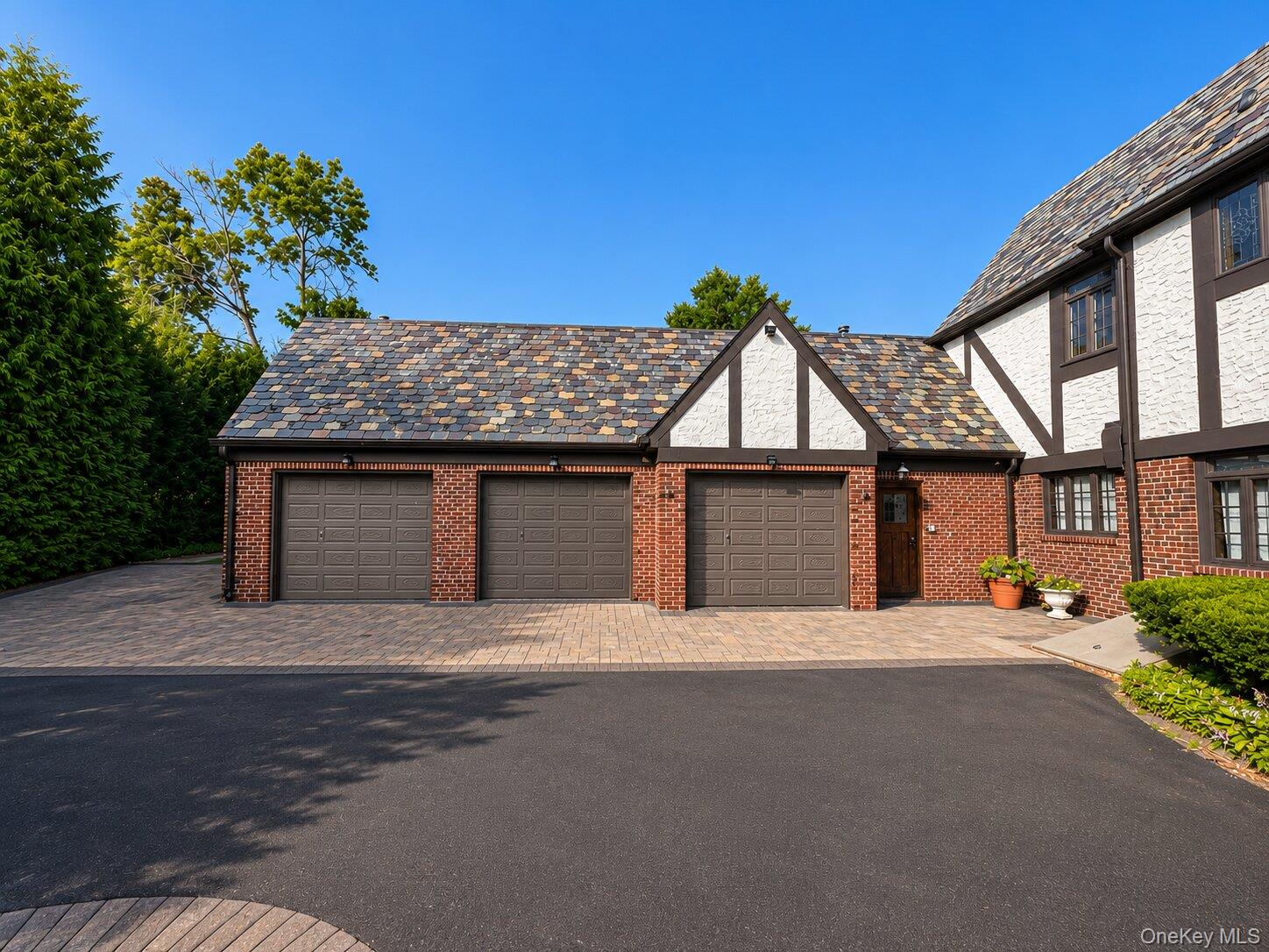 76 Wood Lane Property Photo 3