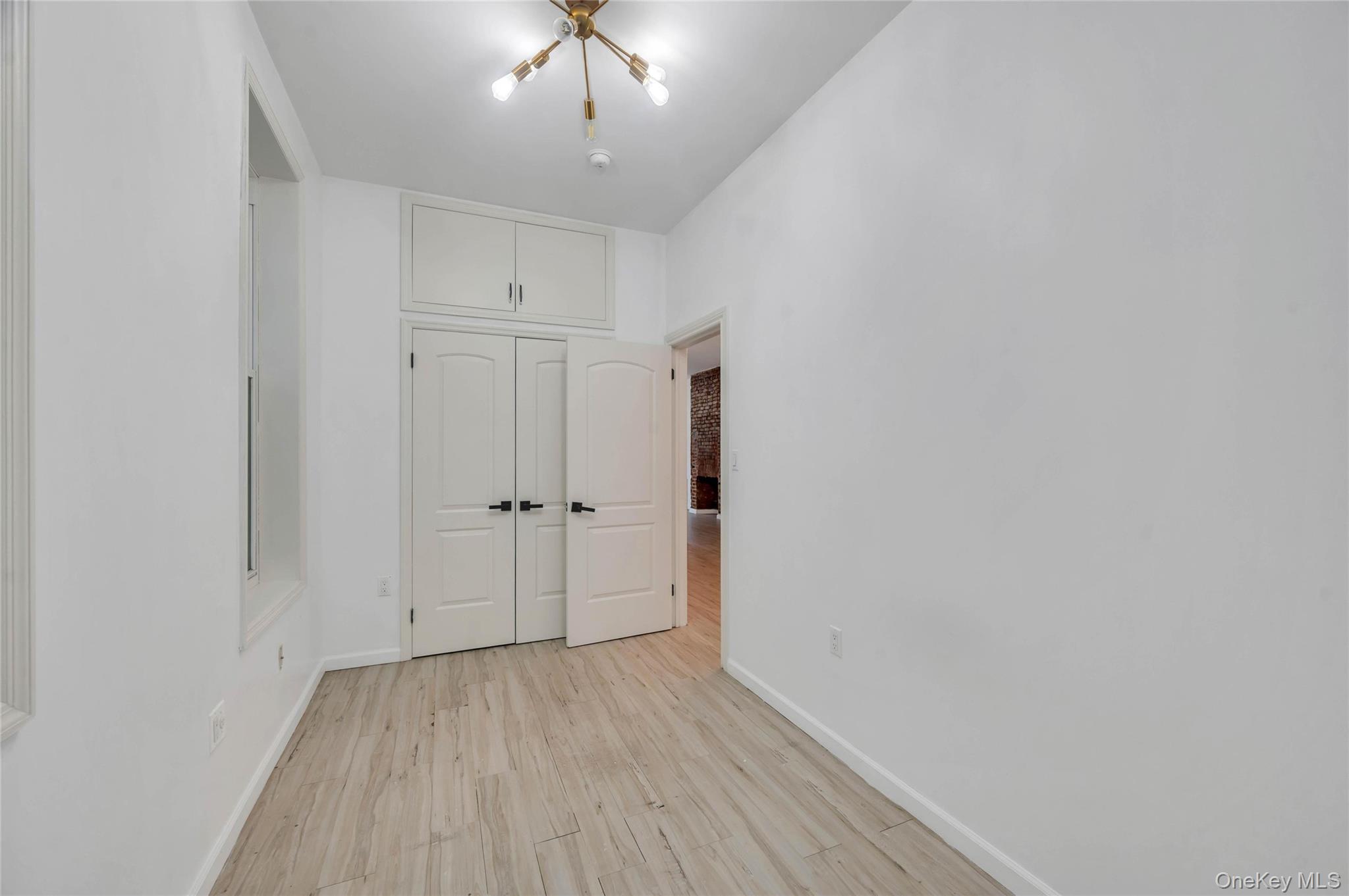 330 E 198th Street Property Photo 10