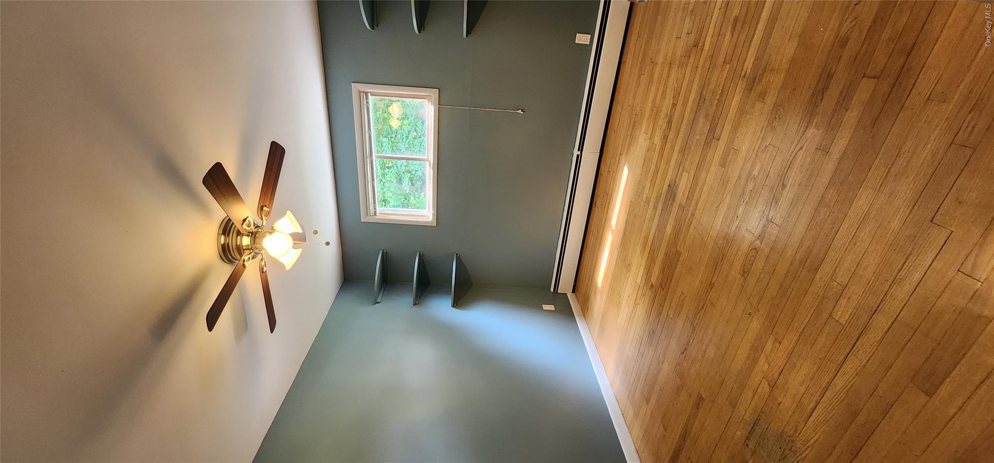 46 Gleason Boulevard Property Photo 25