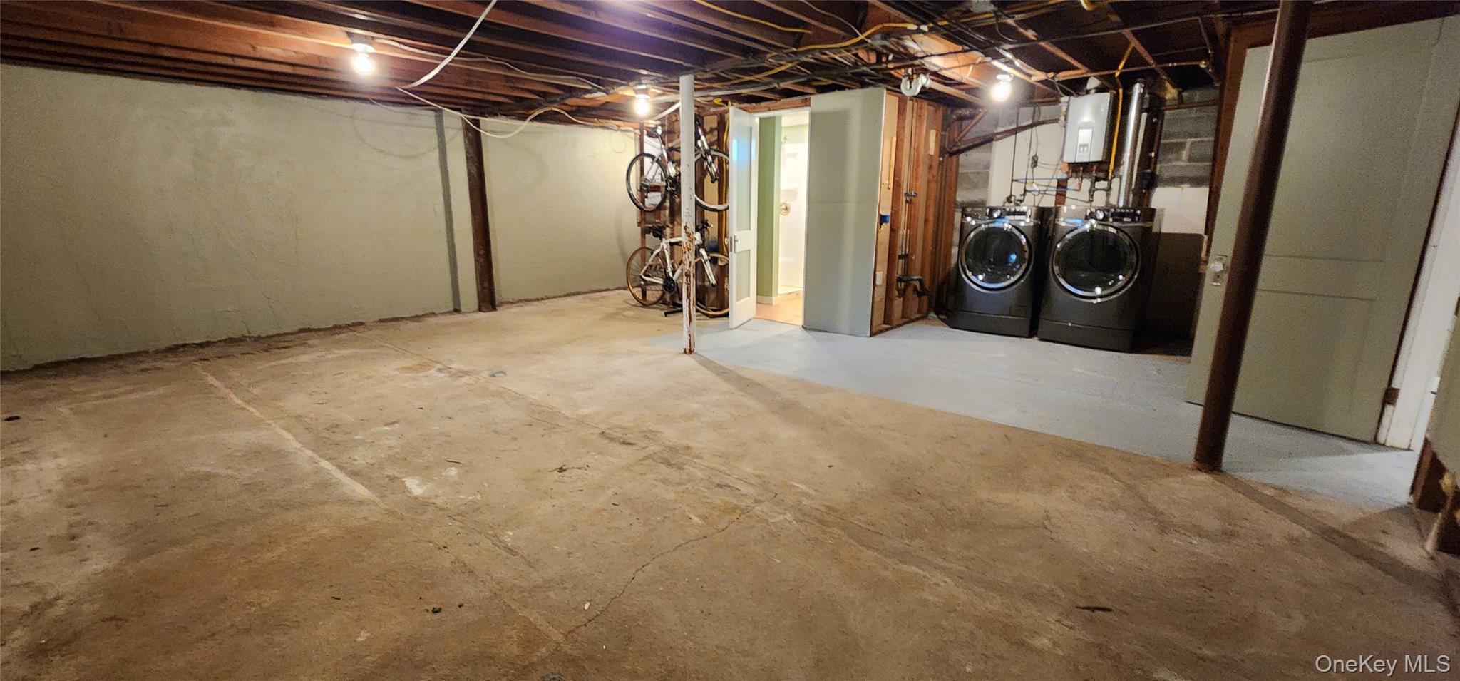46 Gleason Boulevard Property Photo 35