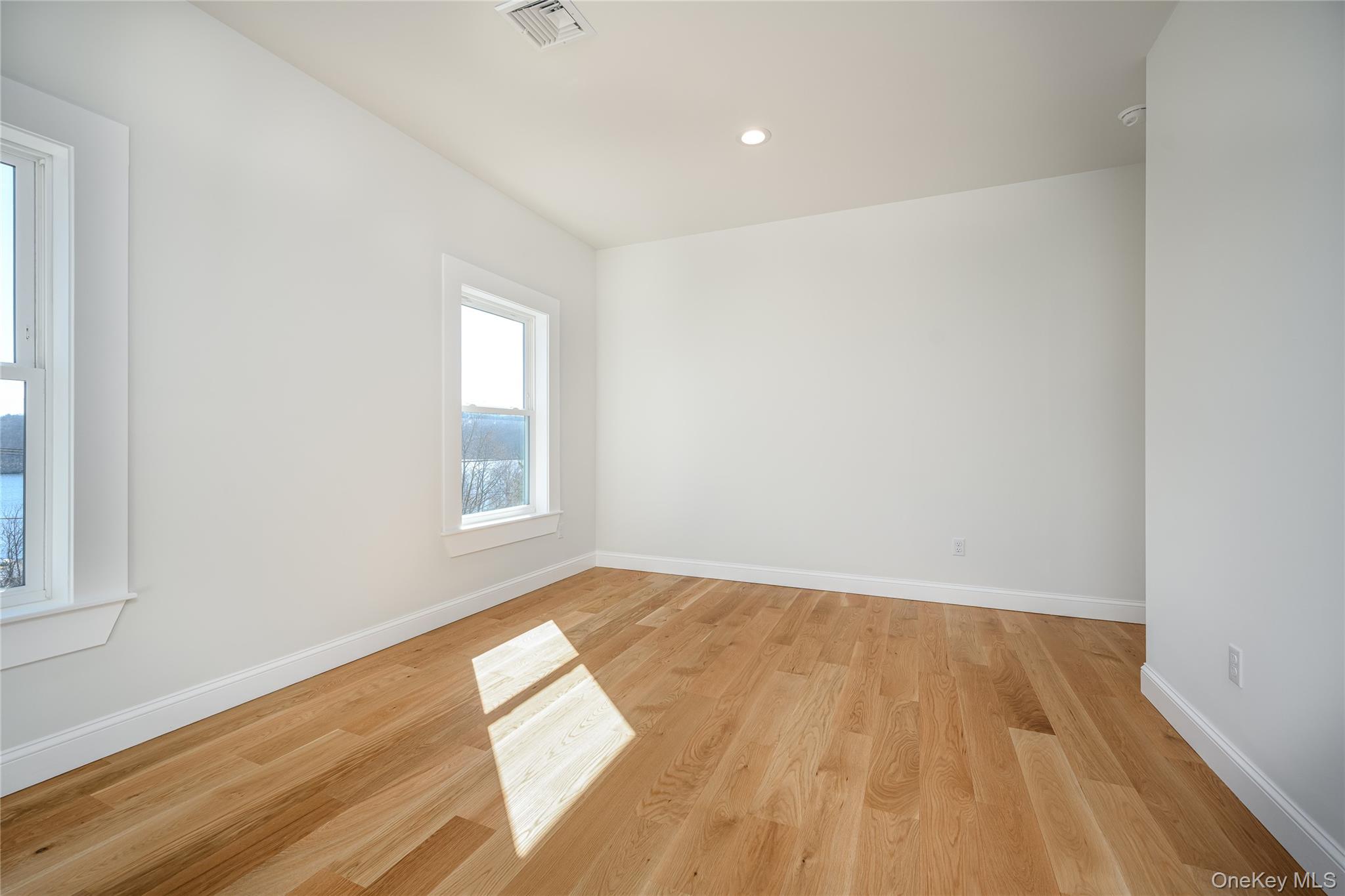 133 W Mombasha Road Property Photo 41