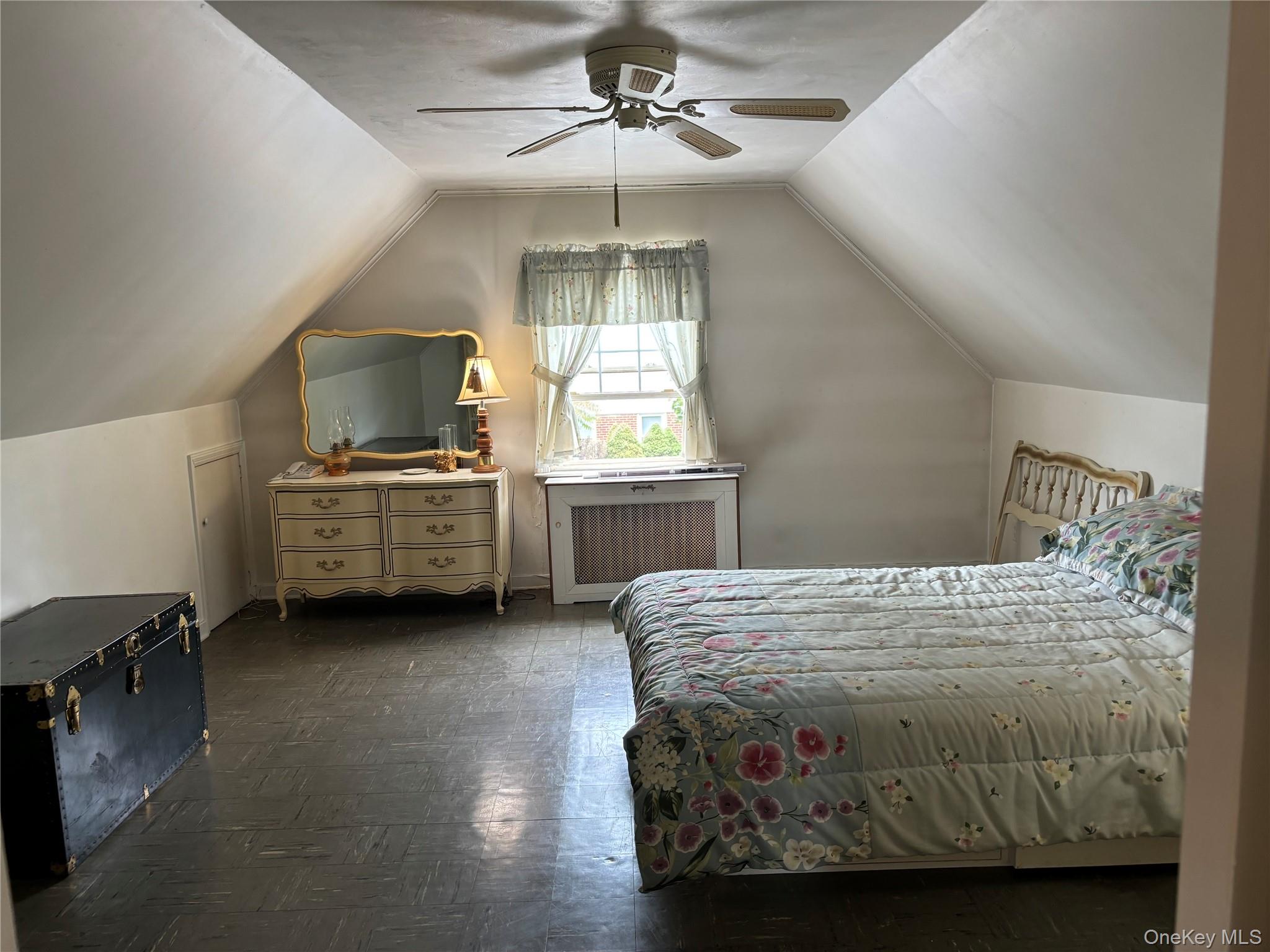 655 2nd Place Property Photo 12