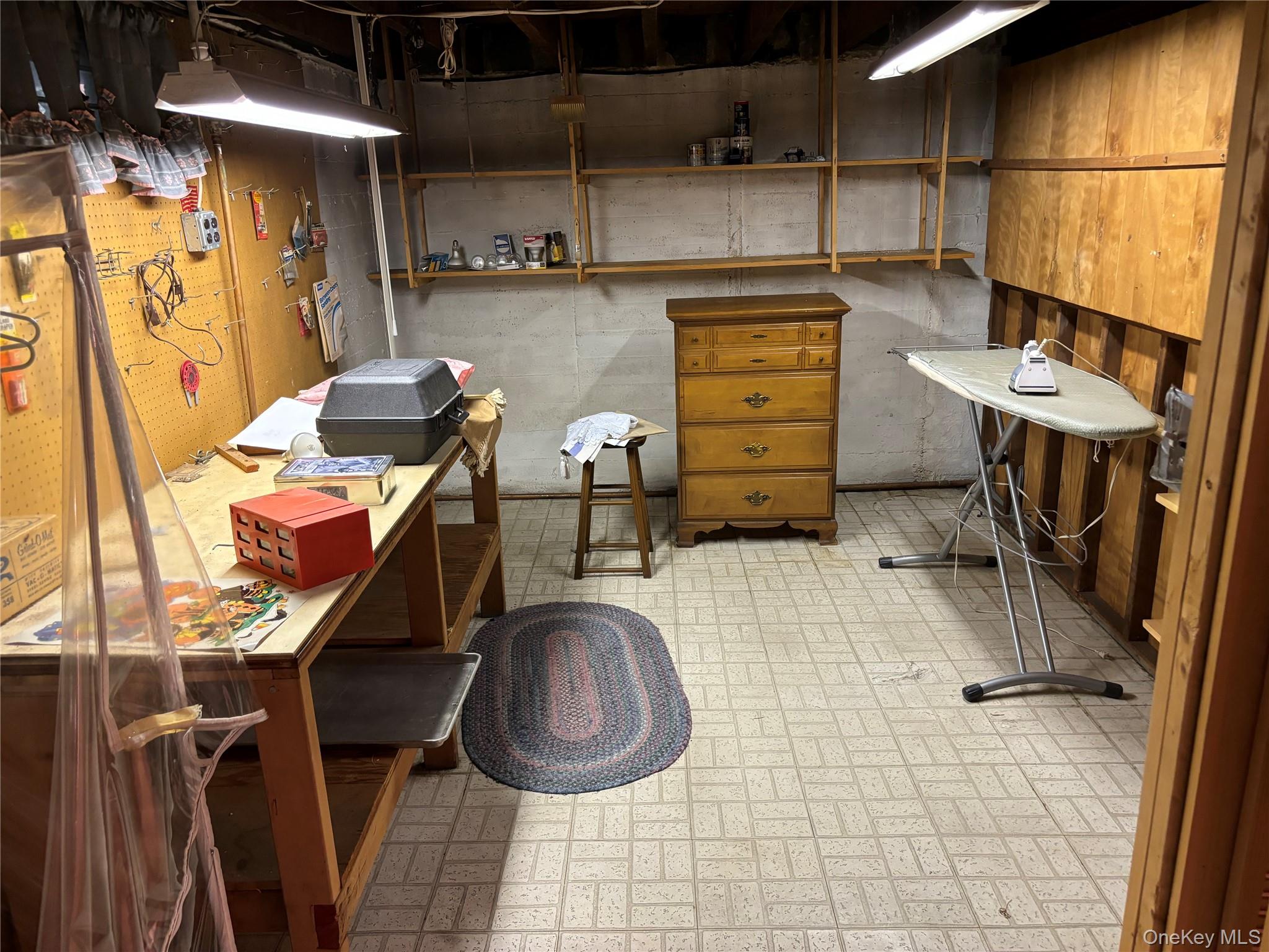 655 2nd Place Property Photo 15